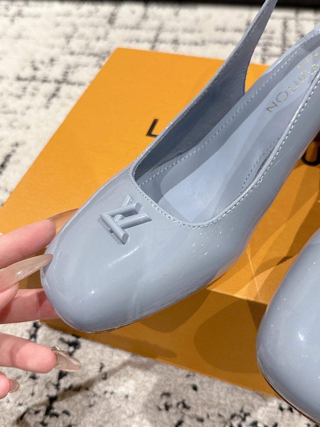 COCO-- 8V 1AGUIT cowhide sheepskin Heel height：8.5CM item:E-X158D4126